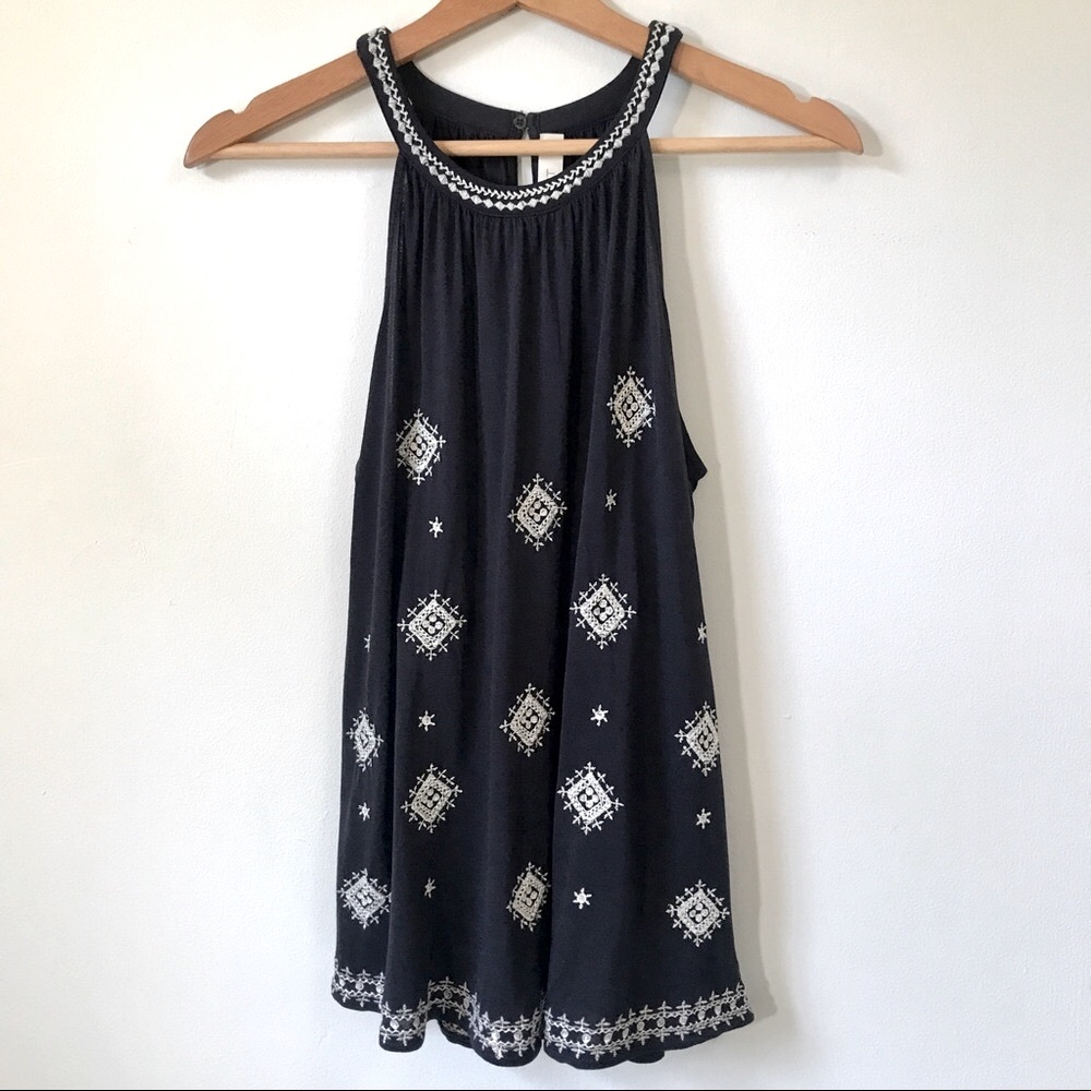 Ann Taylor LOFT Embroidered Sleeveless Blouse, Size M
